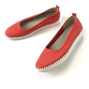 Naturalizer coral slip on runner loafer Size 10M leather upper